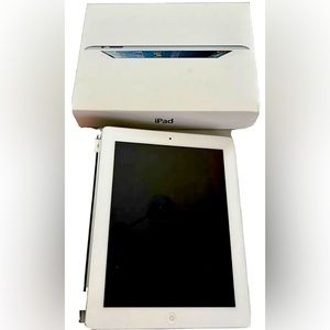 2nd Gen Apple iPad 16GB + charger + case cover + original box!